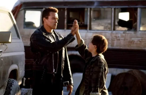 第一次看终结者2:震撼的特效和无限的刺激,让我对未来充满期待! 第一次看终结者2:震撼的特效和无限的刺激,让我对未来充满期待!