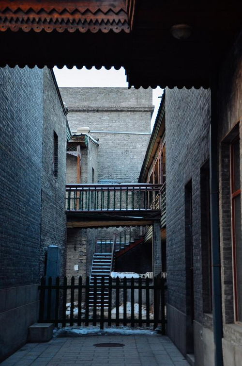 (如何建造末日地下室)自建末日地下室:打造你的安全避难所,迎接不确定的未来