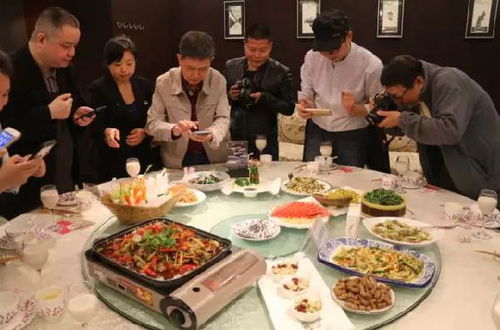 深度试吃|代号吃吃吃评测：打开味蕾的秘密密码，每一口都讲述美食背后的故事