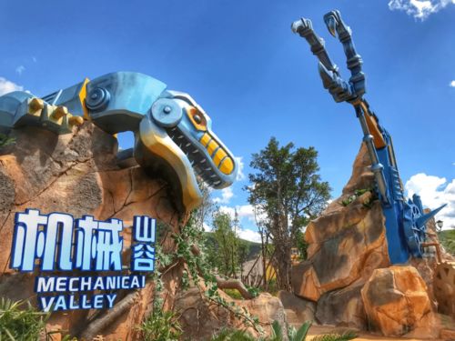 穿越龙谷过山车:探险之旅穿越神秘山谷,畅游刺激刺骨的过山车冒险 穿越龙谷过山车:探险之旅穿越神秘山谷,畅游刺激刺骨的过山车冒险