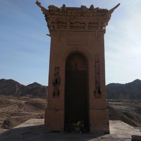 烽火龙城180传奇：重温经典传奇游戏的热血岁月与传奇英雄的冒险故事