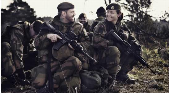 男兵女将是什么意思？探讨男女军人在军队中的平等待遇与性别角色转变