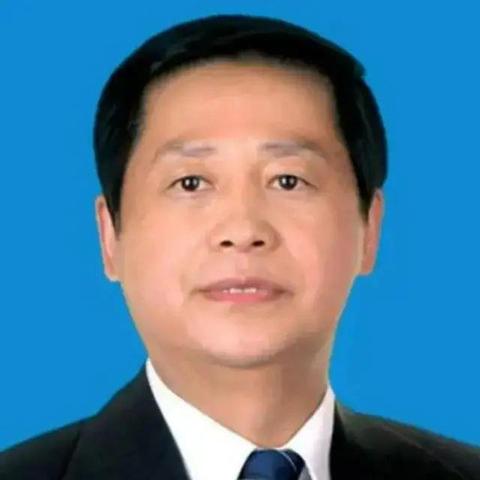 (巅峰传奇 最新章节 无弹窗)巅峰传奇全本：揭秘不一样的英雄旅程与热血冒险的极致体验