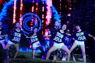 (疯狂派对bgm)疯狂派对狂欢活动：让你沉浸在音乐和舞蹈的疯狂乐趣中