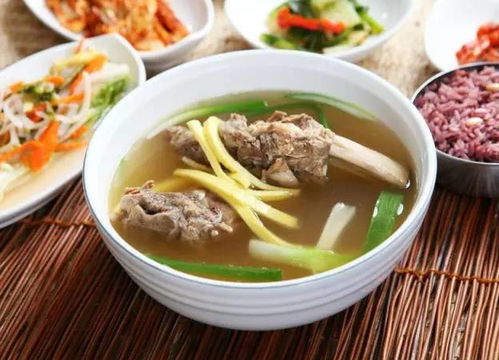 (凌云诺当归羊肉汤攻略)如何制作美味的凌云诺当归炖鸡汤？详细步骤和食材准备分享