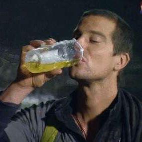 (我的世界手机贝爷生存攻略)贝爷生存挑战:如何在我的世界手机版游戏中求生存活 (我的世界手机贝爷生存攻略)贝爷生存挑战:如何在我的世界手机版游戏中求生存活