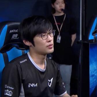 回顾当掌门的那些年：领导者的挑战与成长，如何书写成功的管理之路