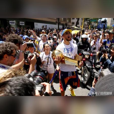 (三国演义中最愚蠢的人是谁)三国最愚蠢的三个角色，让人哭笑不得的低谷