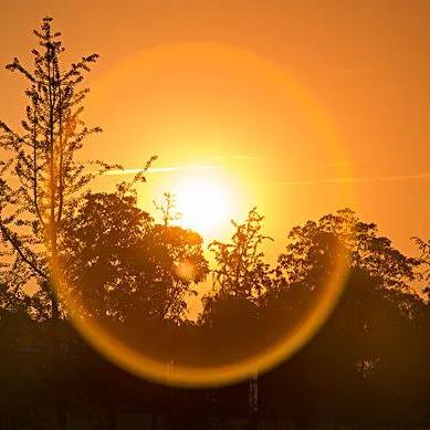 (追逐黄昏与夕阳的美丽时光是什么歌)追逐黄昏与夕阳的美丽时光