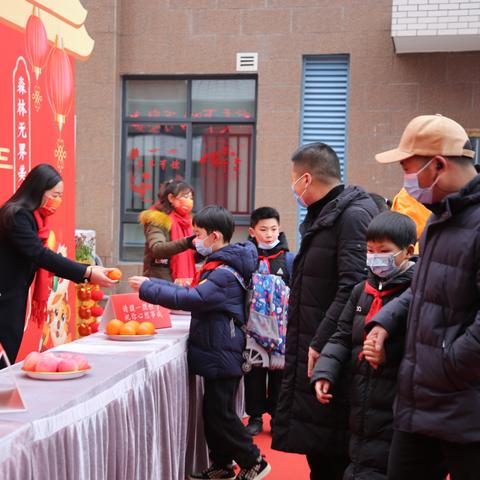 挑战无界：城墙不能倒金币版， 探讨金钱与权力在历史进程中的微妙关系及影响