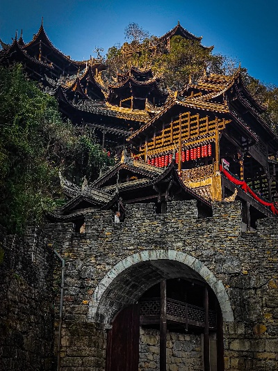 (九黎城景点)探索九黎城的历史与文化：千年古城的传说与现代面貌