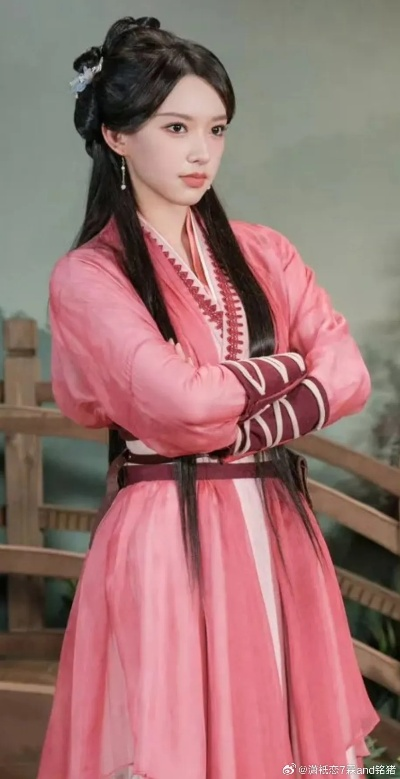 武林盟主记事：程潇舒长华盟主身世揭秘与独特武功传承