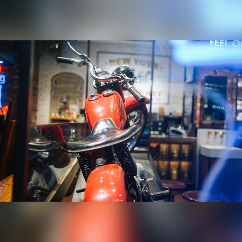 (天空之镜如何拍人像好看)如何在天空之镜中拍摄出完美人像风景？