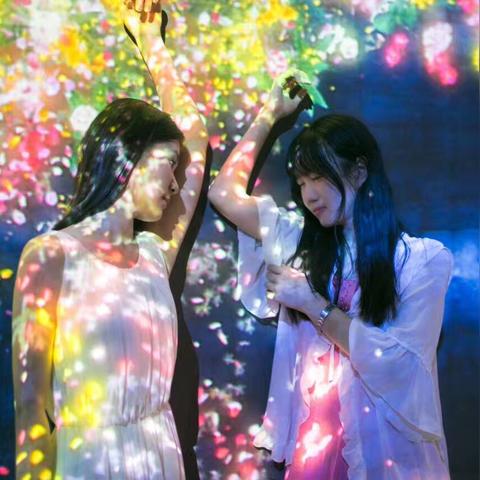 (天空之镜如何拍人像好看)如何在天空之镜中拍摄出完美人像风景？