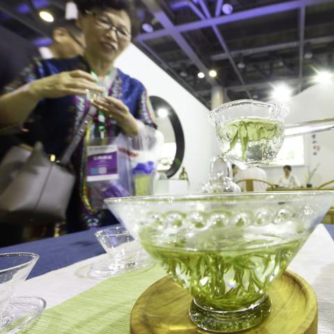 (冲泡茶饮推荐)品茗好去处：探寻十款适合冲泡的优质茶叶