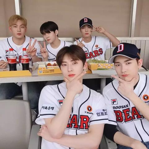 世界之窗探寻棒球魅力：开心爱棒球微博用户分享的前线观赛热情与感动故事