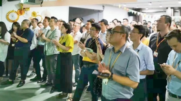 (凌翅九霄,问鼎苍穹什么意思)凌志九霄问鼎苍穹,挑战极限,突破自我,勇攀巅峰。 (凌翅九霄,问鼎苍穹什么意思)凌志九霄问鼎苍穹,挑战极限,突破自我,勇攀巅峰。