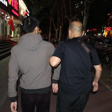 (雷霆小分队无限钻石金币版)雷霆小分队薇买98还是198?如何选择更适合自己的版本? (雷霆小分队无限钻石金币版)雷霆小分队薇买98还是198?如何选择更适合自己的版本?