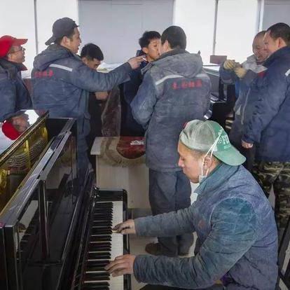 (世界最著名的钢琴大师是谁)谁是世界上最著名的钢琴师?探寻音乐界领袖的无穷魅力 (世界最著名的钢琴大师是谁)谁是世界上最著名的钢琴师?探寻音乐界领袖的无穷魅力