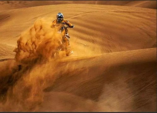 探讨群体力量与个人英勇的碰撞：一则关于众多勇者联合挑战单一英雄的深度思考与启示