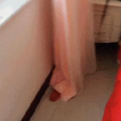 我的合租女室友是不是太会照顾人?她的细心琐事似乎让我误入暖心的陷阱