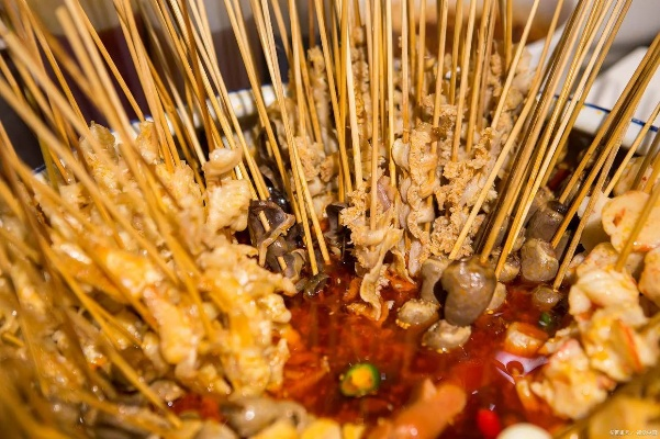 (串串吃法介绍)第一次尝试串串美食应该怎么吃？