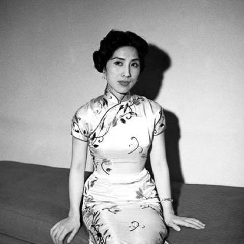 (风华诀攻略)风华诀歌词深度解析：探索歌词背后的情感与意境