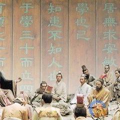 (追溯历史历程感悟历史功绩)追本溯源：探寻历史的深层意义与当代的启示与思考