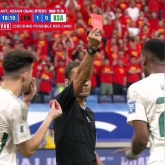 (伊万足球运动员)伊万称国足阵容备受信任：每一名球员都值得信赖