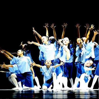 亿万城市无限钻石金币版：打造属于你的繁荣都市，畅享无限乐趣与财富