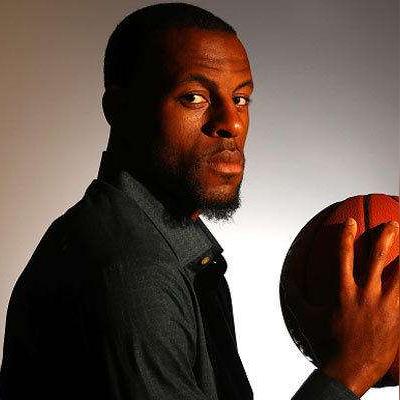 (一起成为真正的勇士)一起成为勇士，共同战胜困难，创造属于我们的辉煌未来！