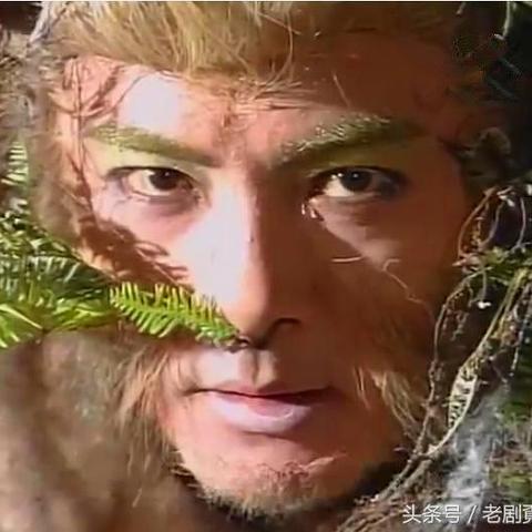 以魔法石的神秘力量为引导，创作儿童版孙悟空歌曲歌词的创作运用及冒险主题描绘