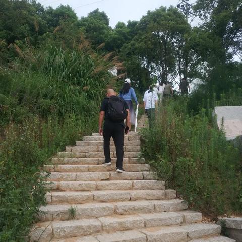 (天空之门拍照姿势图片)探秘天空之门：揭秘拍照技巧，几秒足矣！