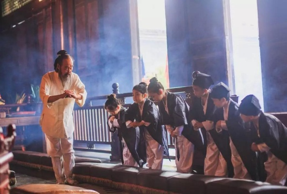 (武林的拜师规矩)修炼武林，拜师指南：穿越时空，寻找一个人的武林传承與机缘